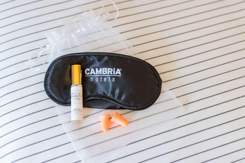 Cambria Hotel Burbank Airport Zimmer foto