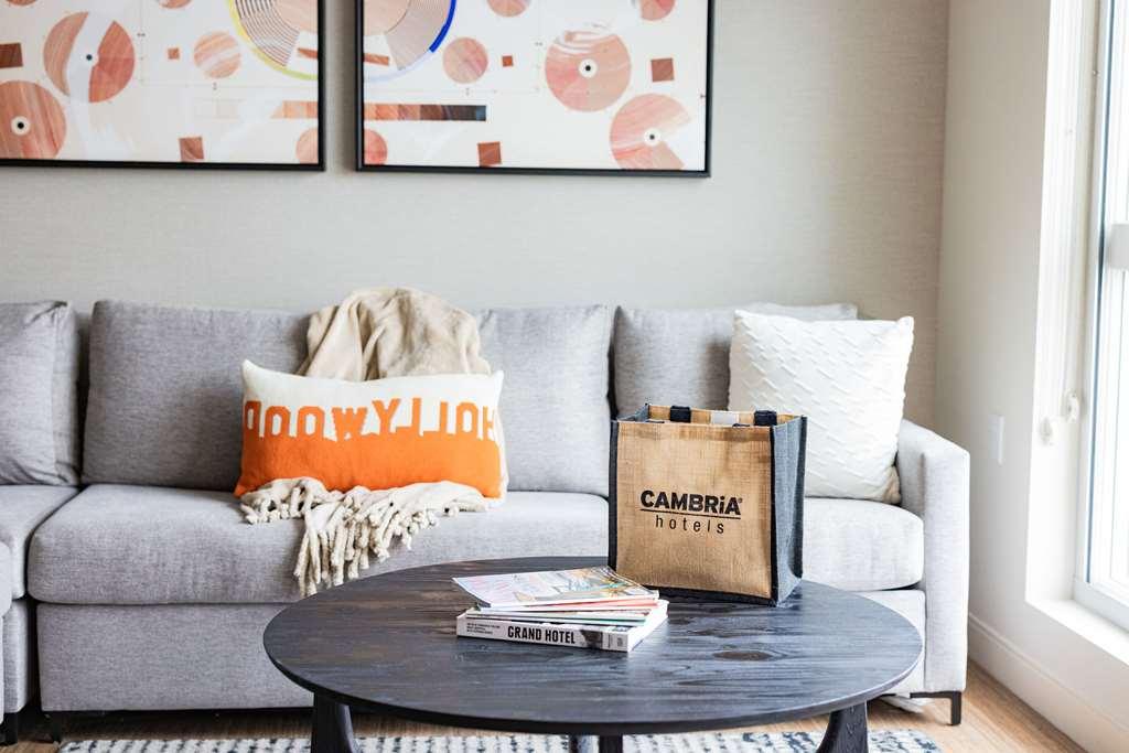 Cambria Hotel Burbank Airport Zimmer foto